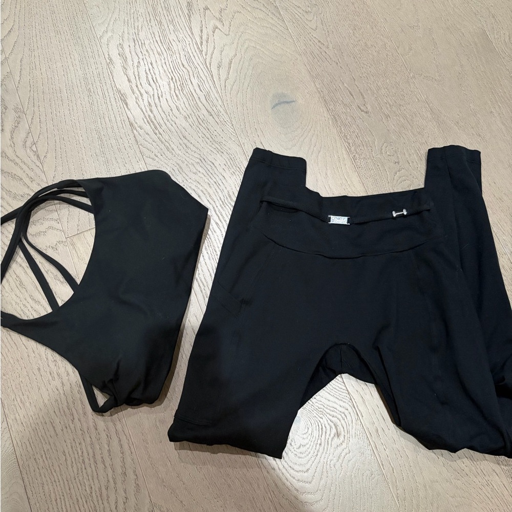 Bombshell Sportswear Black Bra and Leggings Set